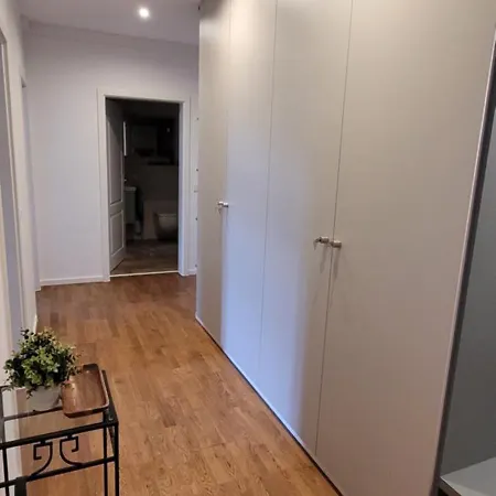 Air-conditioned In A Great Location With Balcony Lipsia