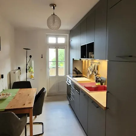 Air-conditioned In A Great Location With Balcony Appartamento