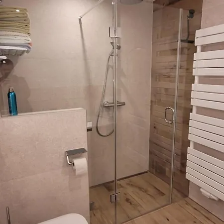 Air-conditioned In A Great Location With Balcony Appartamento Lipsia