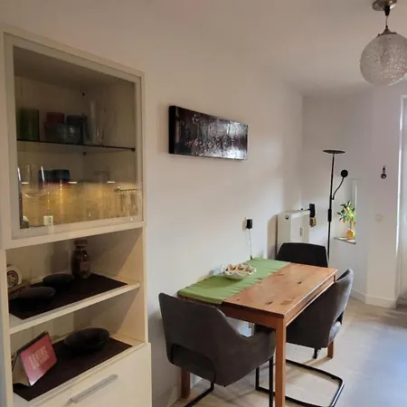 Air-conditioned In A Great Location With Balcony * 라이프치히